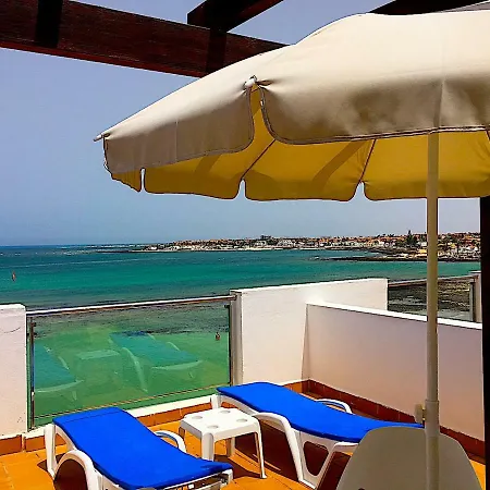 Apartment On The Beach *